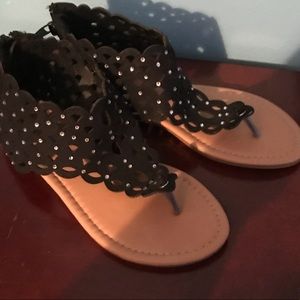 BRAND NEW Shining Black Gladiator sandals